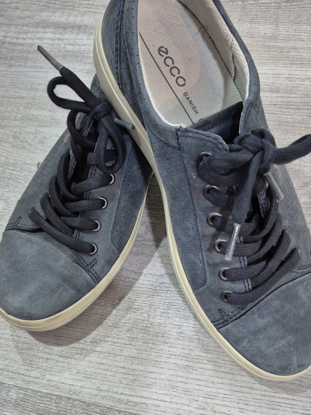 Ecco Men's Suede Lace-Up Sneakers in Charcoal and Off-White